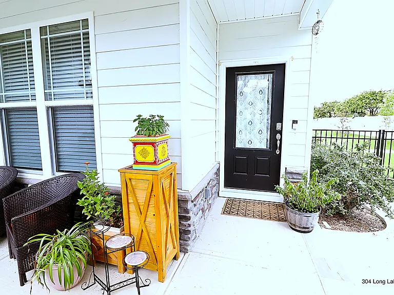 304 Long Lake Dr — Photo 5