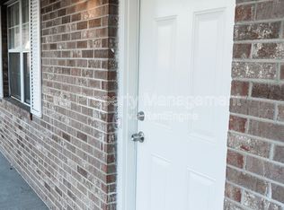 706 E Inskip Dr #11, Knoxville, TN 37912