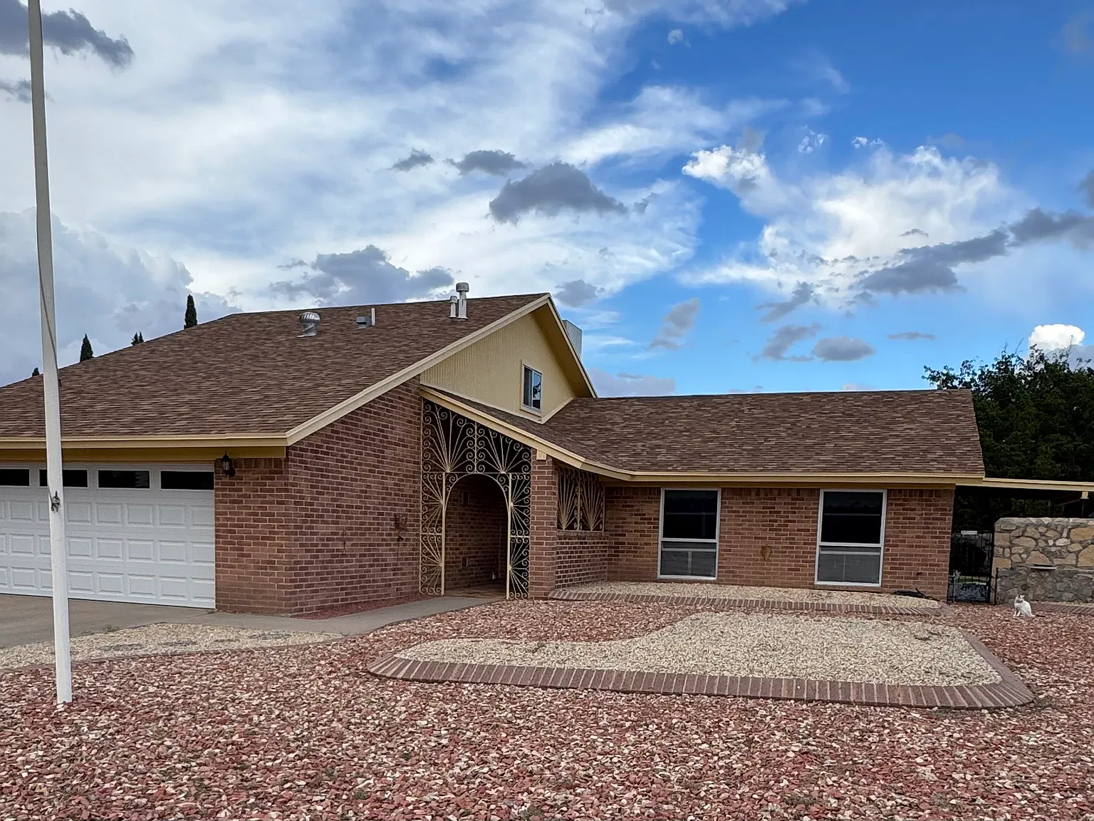 4 bed, 2555 sqft, $2,700 — Photo 1