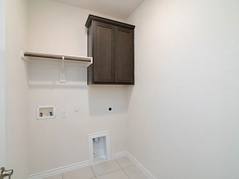 229 Tate Ln — Photo 27