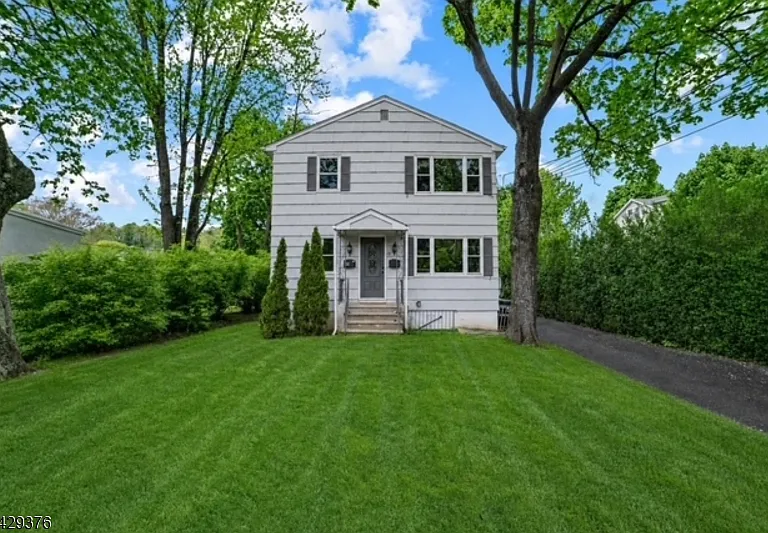 59 Bernards Ave #A — Photo 1