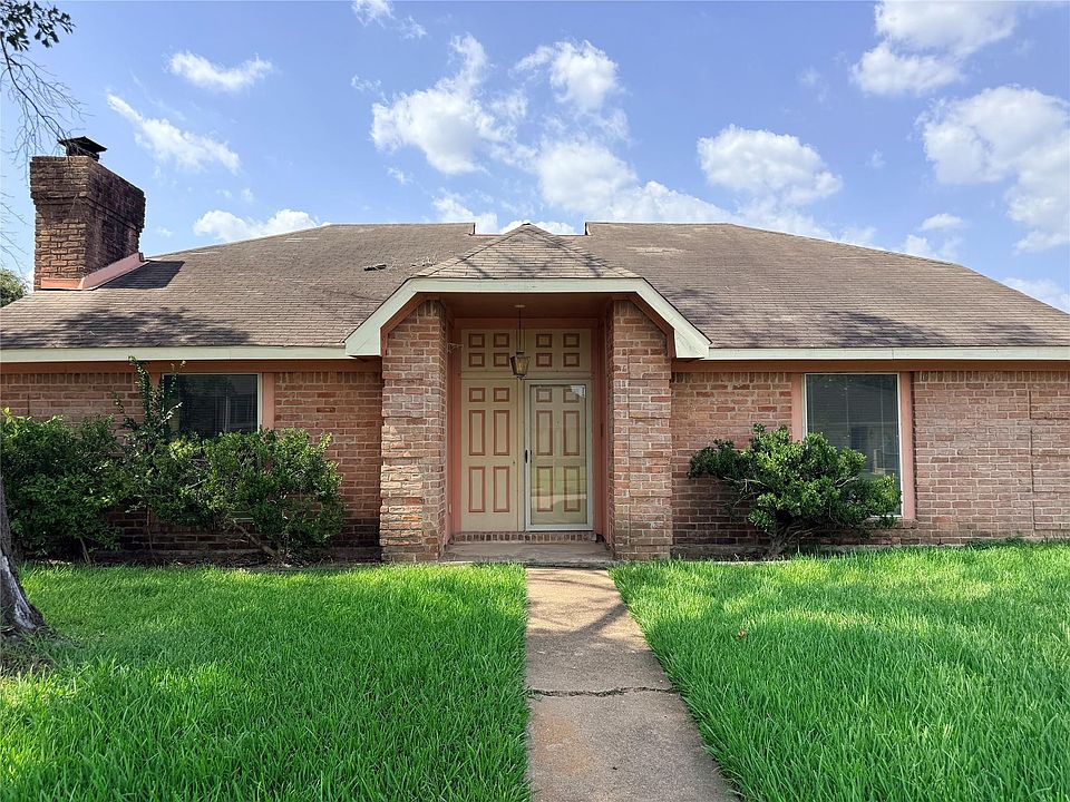 1st image of 1834 Quail Valley East Dr
