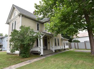 511 Columbia St, Leetonia, OH 44431