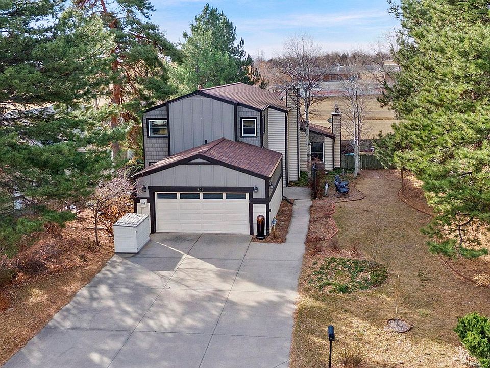 1st image of 801 Parkview Dr