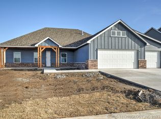 201 E Washington Ave, Kellyville, OK 74039