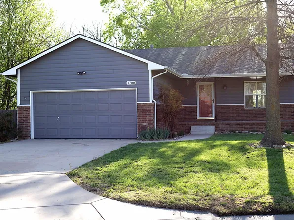 1708 N Wedgewood Ct, Mulvane, KS 67110