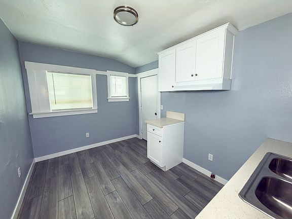 2nd image of 5219 Maywood Ave #3/4