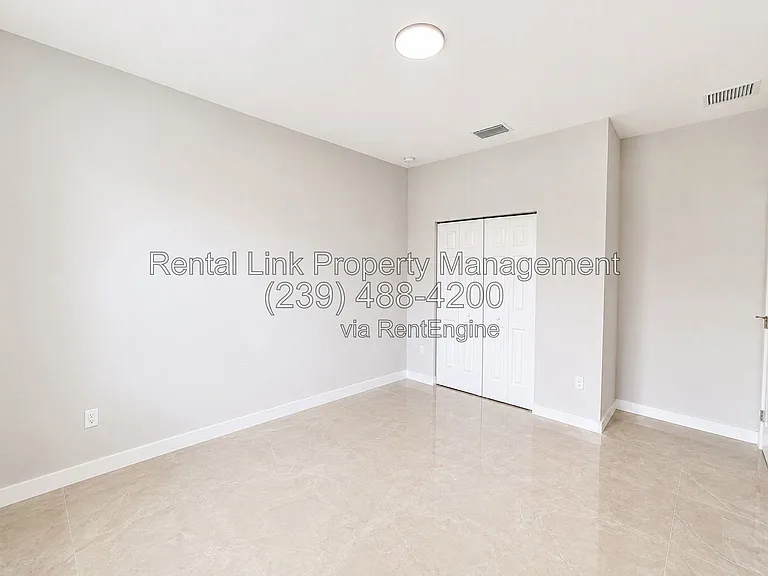 2116 NE 22nd Ave — Photo 30