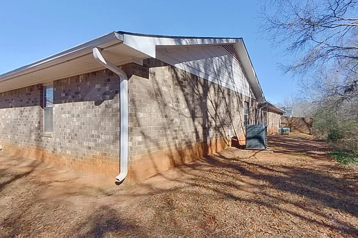 250 Deer Pkwy — Photo 17