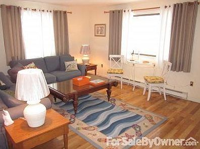 4th image of 25 76th St W #A