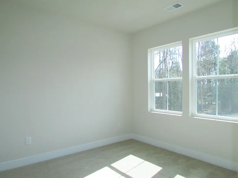 31019 Nikelle Ln — Photo 4