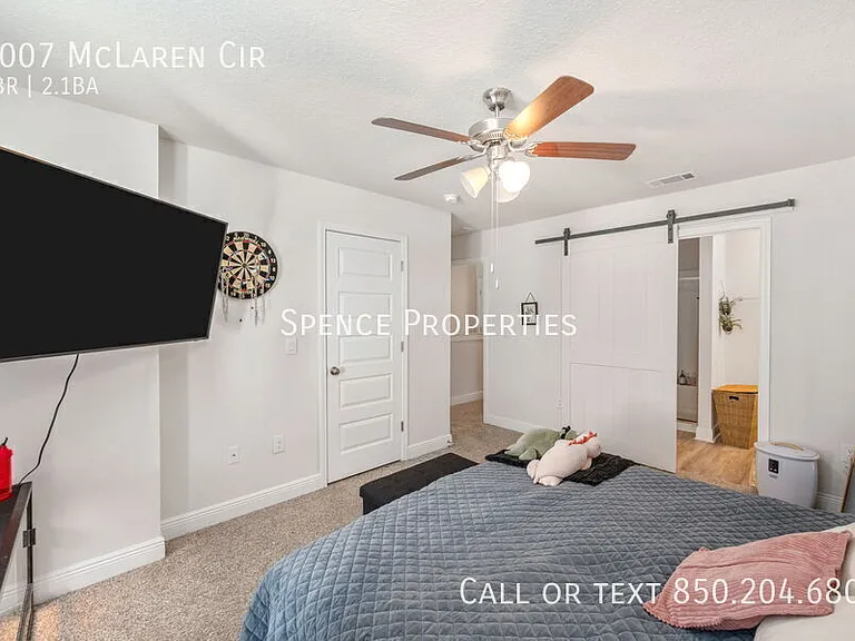 1007 McLaren Cir — Photo 18