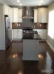 3rd image of 6304 Oakland Ave
