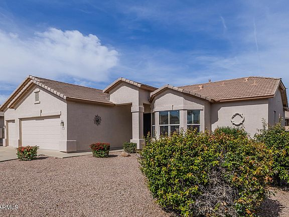 3rd image of 3462 E WESTCHESTER Drive