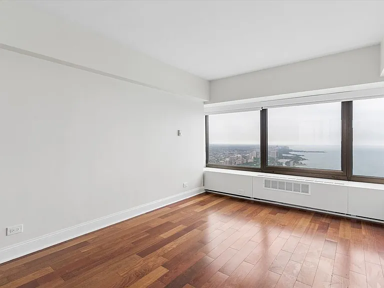 175 E Delaware Pl #8304 — Photo 16