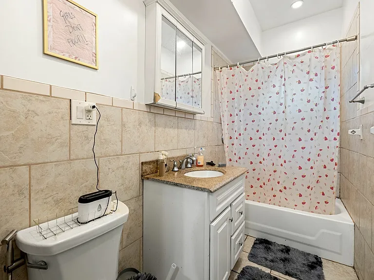 66 Mozart St #3 — Photo 12