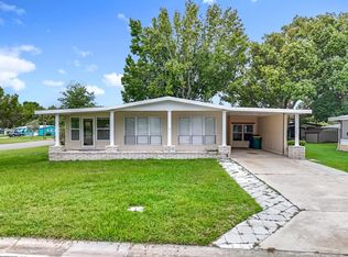 1237 Elkhart Cir, Tavares, FL 32778
