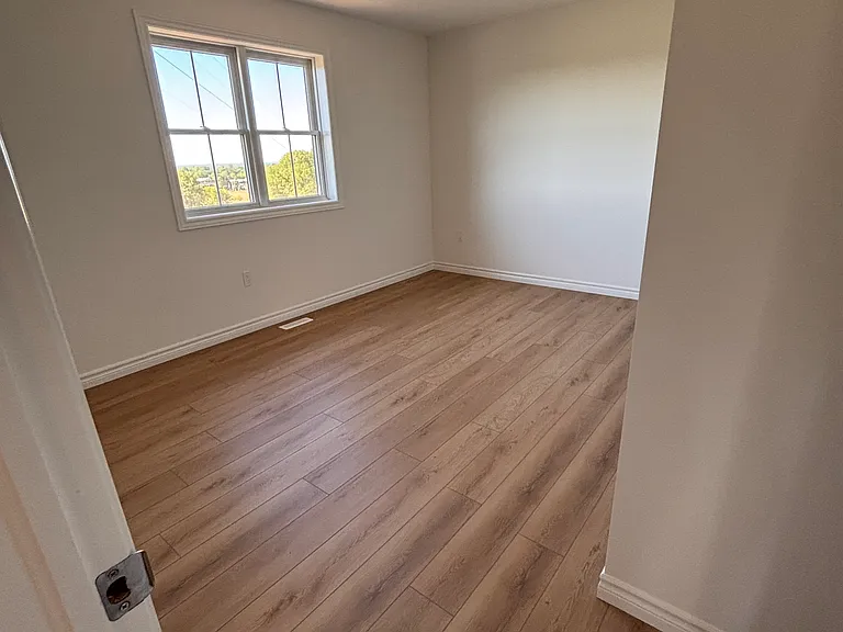 1622 Upper West Ave — Photo 14