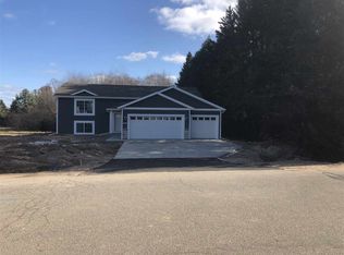 2154 Seville Rd, Kronenwetter, WI 54455