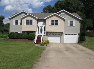 300 Goldenview Dr, Battle Creek, MI