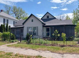 222 W Pleasant St, Aurora, MO 65605
