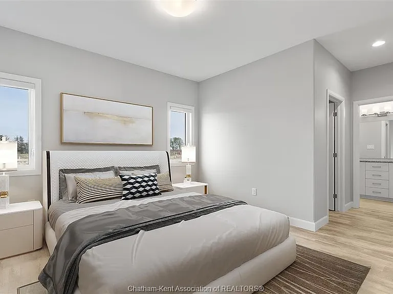 131 Grassland Grv — Photo 5