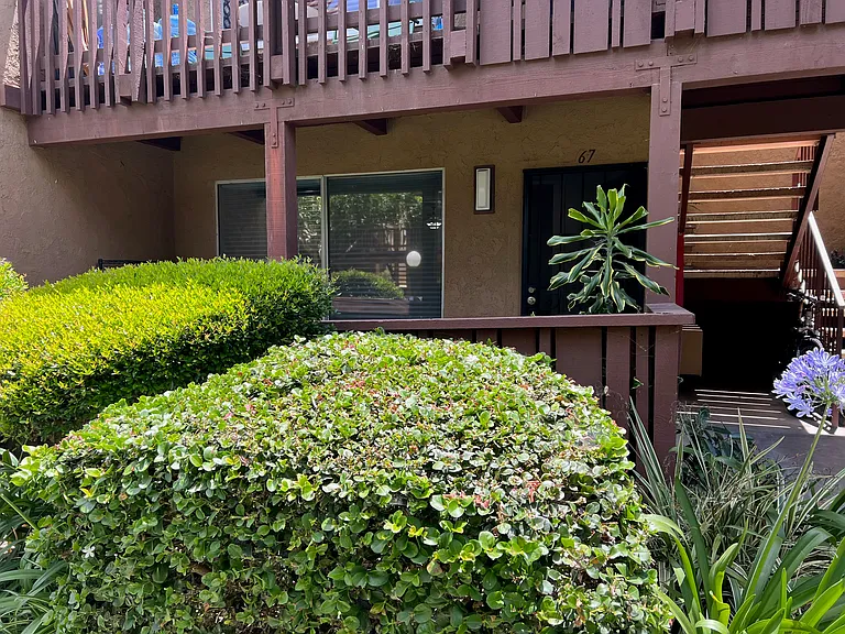 1000 W Macarthur Blvd #67 — Photo 1