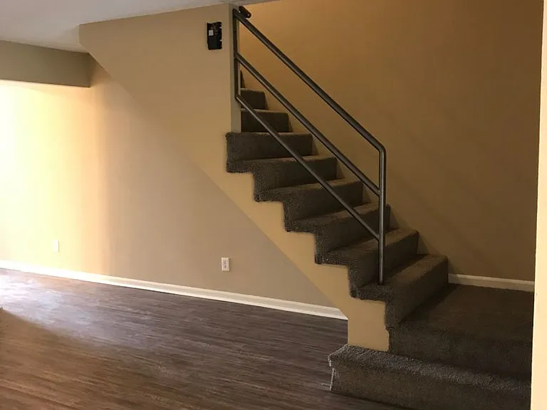 4601 NE Whispering Winds Dr — Photo 4