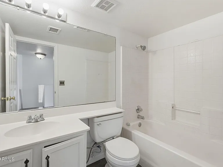 1026 W Libra Dr — Photo 28