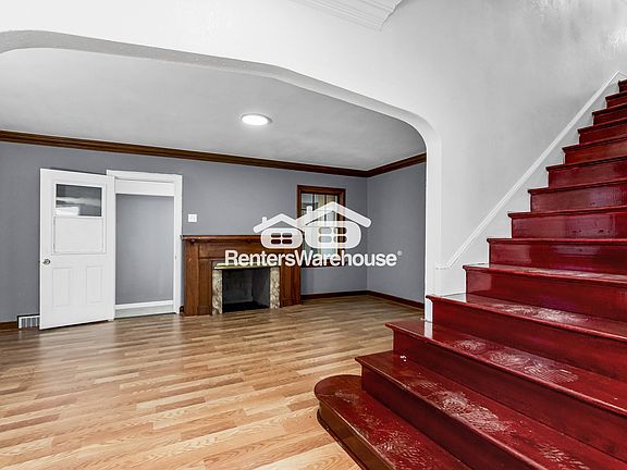 3rd image of 1111 E 76th St