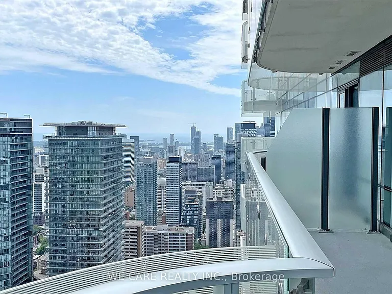 1 Bloor St E #3502 — Photo 33