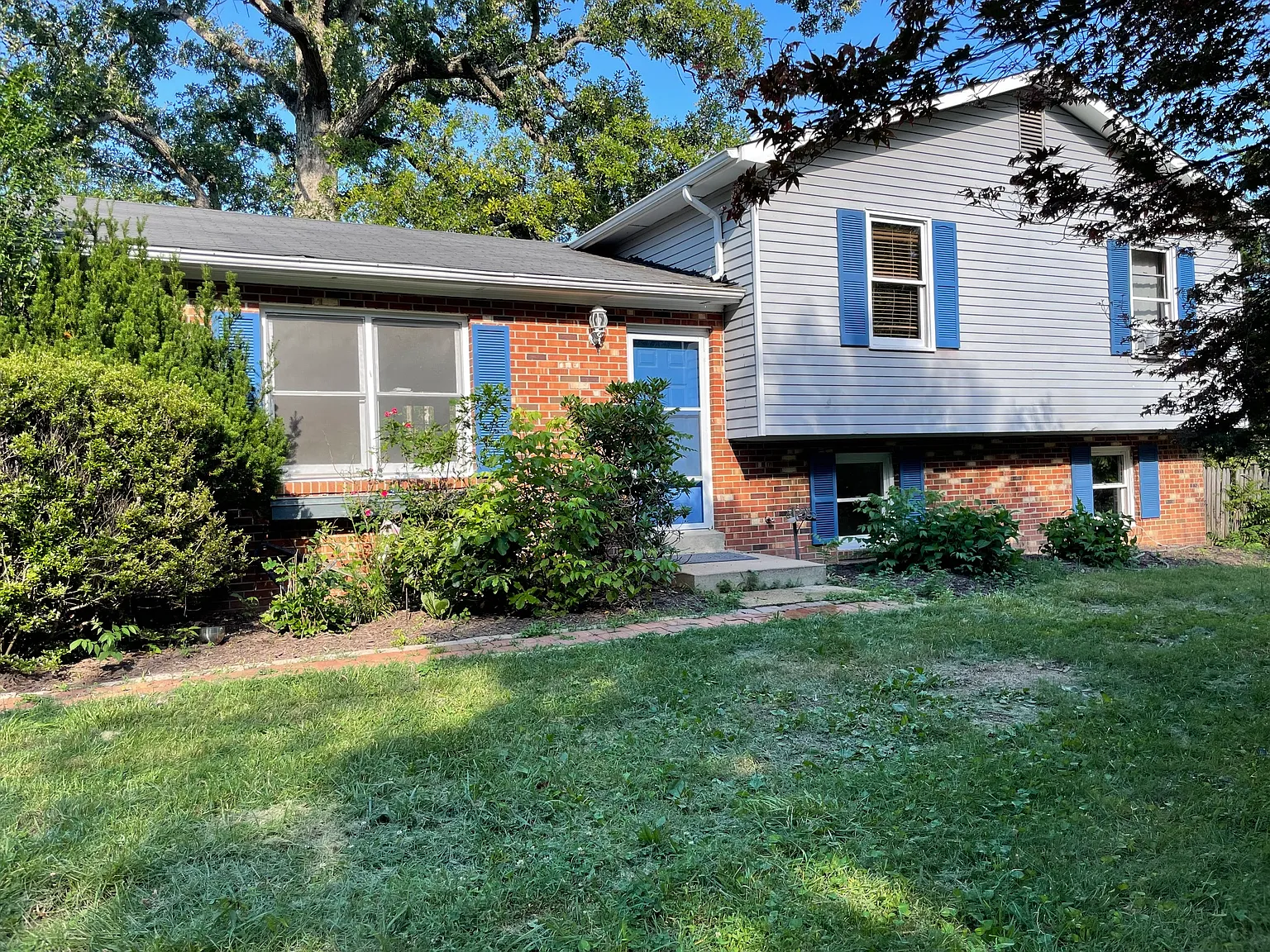 3 bed, 1978 sqft, $3,300 — Photo 2
