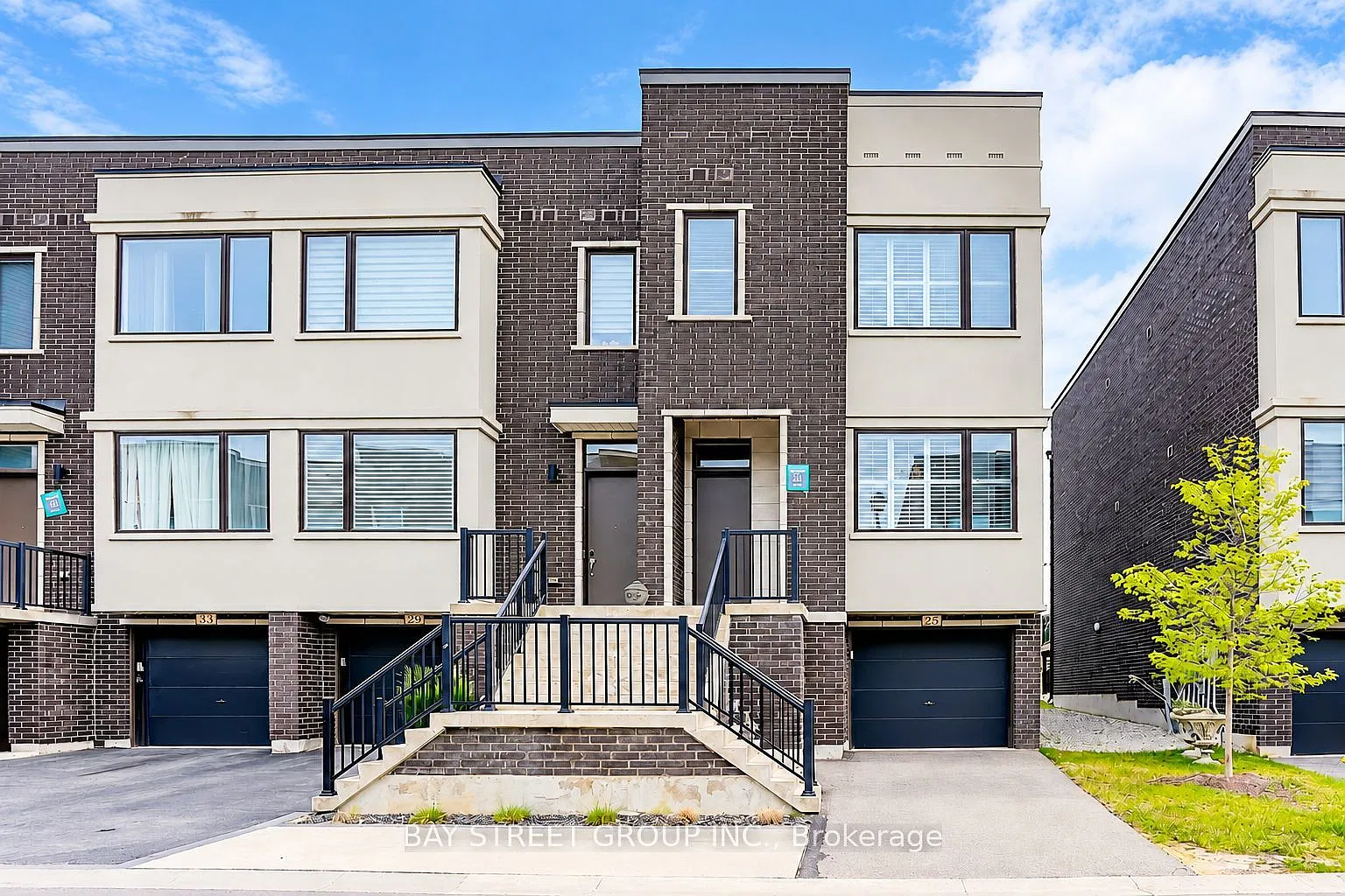 4 bed, $3,500 — Photo 1