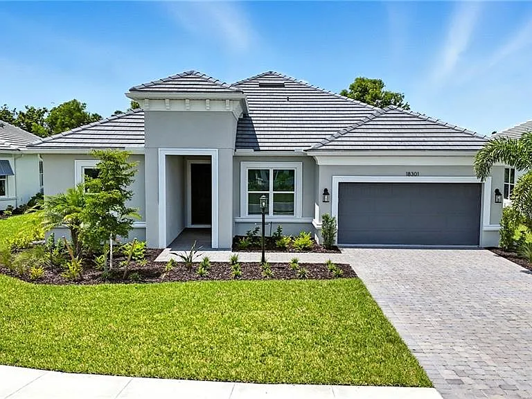18301 Terracina Dr — Photo 2