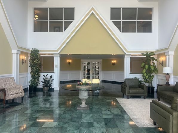 333 N State Rd APT 32