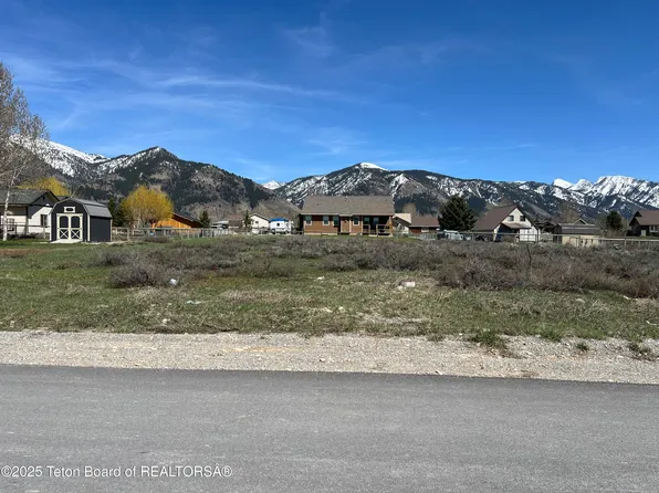 31 Brambleberry Dr, Star Valley Ranch, WY 83127