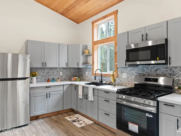 37020 Scout Lake Loop Rd, Sterling, AK 99672