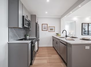 21-07 Astoria Blvd #3F, Astoria, NY 11102