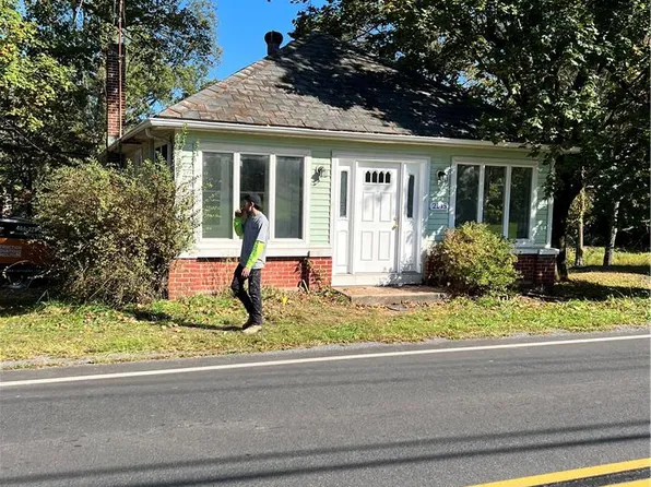 2145 S Delaware Dr, Easton, PA 18042