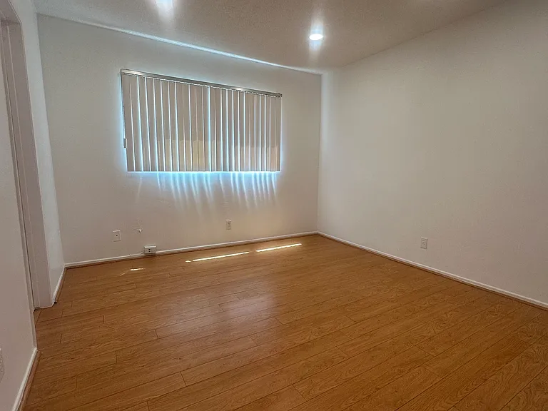614 W Dryden St #6 — Photo 9
