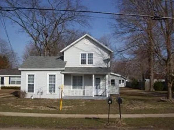 37 Beckwith Dr, Galesburg, MI 49053