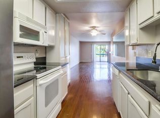 2560 C St APT 20, San Diego, CA 92102