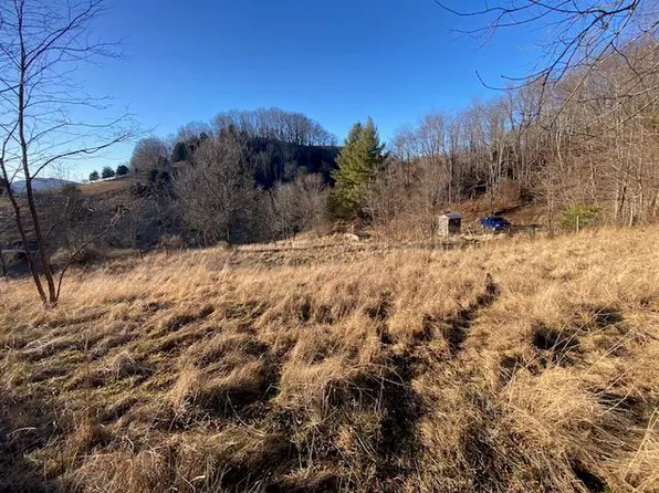 474 Porter Rd, Rural Retreat, VA 24368