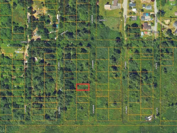 438 Barker St, Crescent City, CA 95531