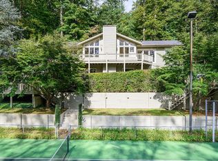 216 Camellia Way, Laurel Park, NC 28739