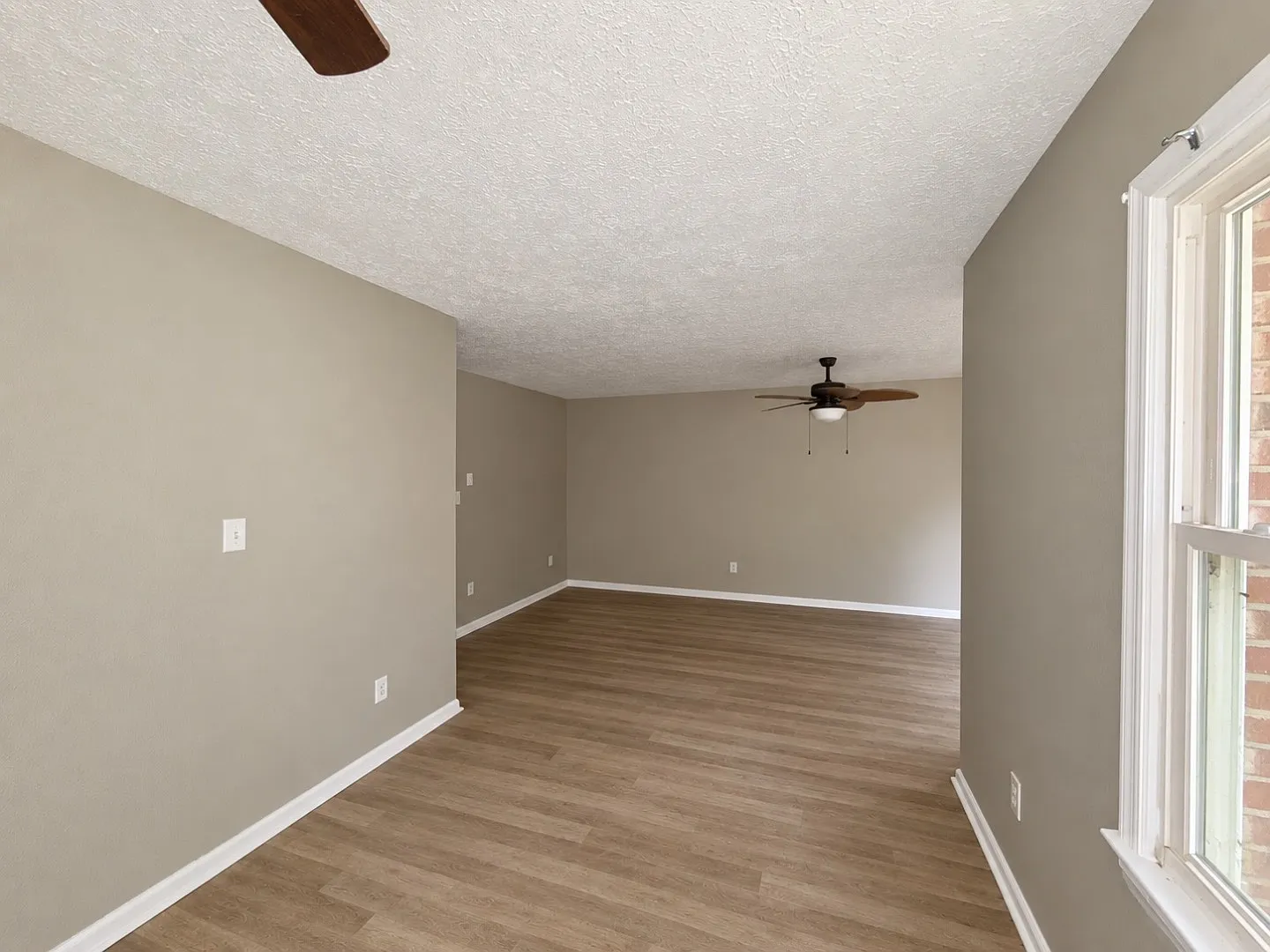 304 Garden Park Dr — Photo 3