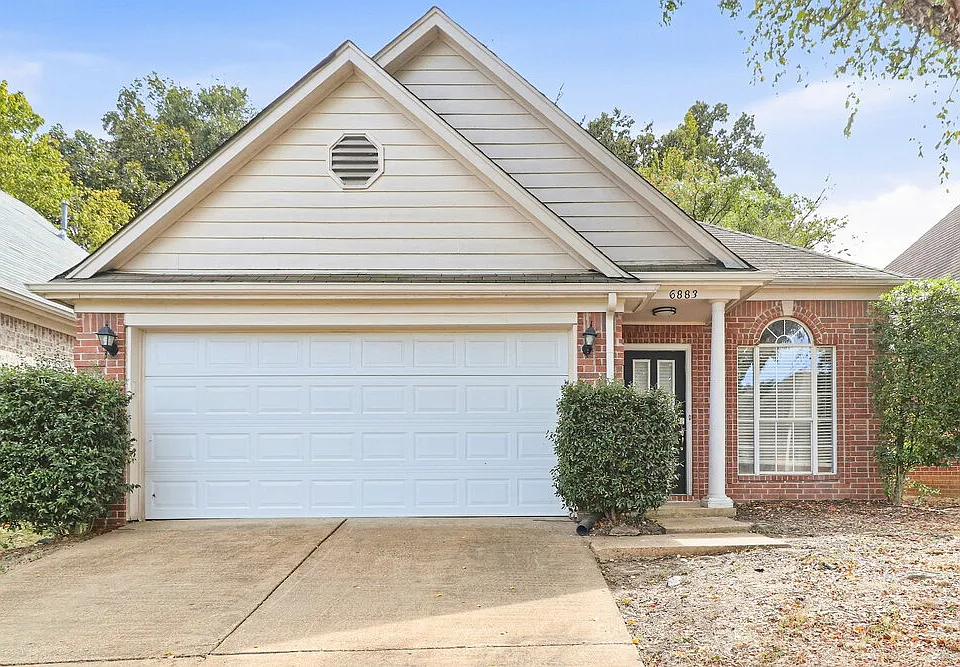 6883 Show Boat Ln
