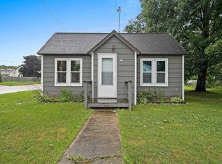 217 E Main St, Suring, WI 54174