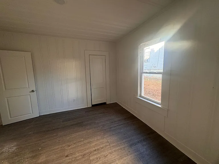 1115 Myrtle St SW — Photo 12