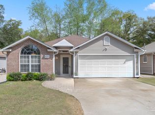 8250 Carriage Ln, Pensacola, FL 32514